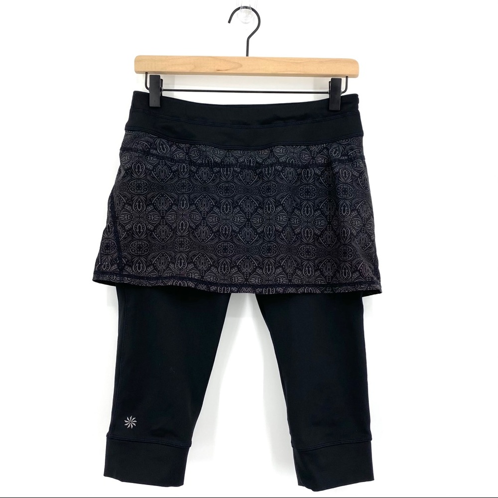Athleta Skirted Capri Reflective Zip Pocket Size Small